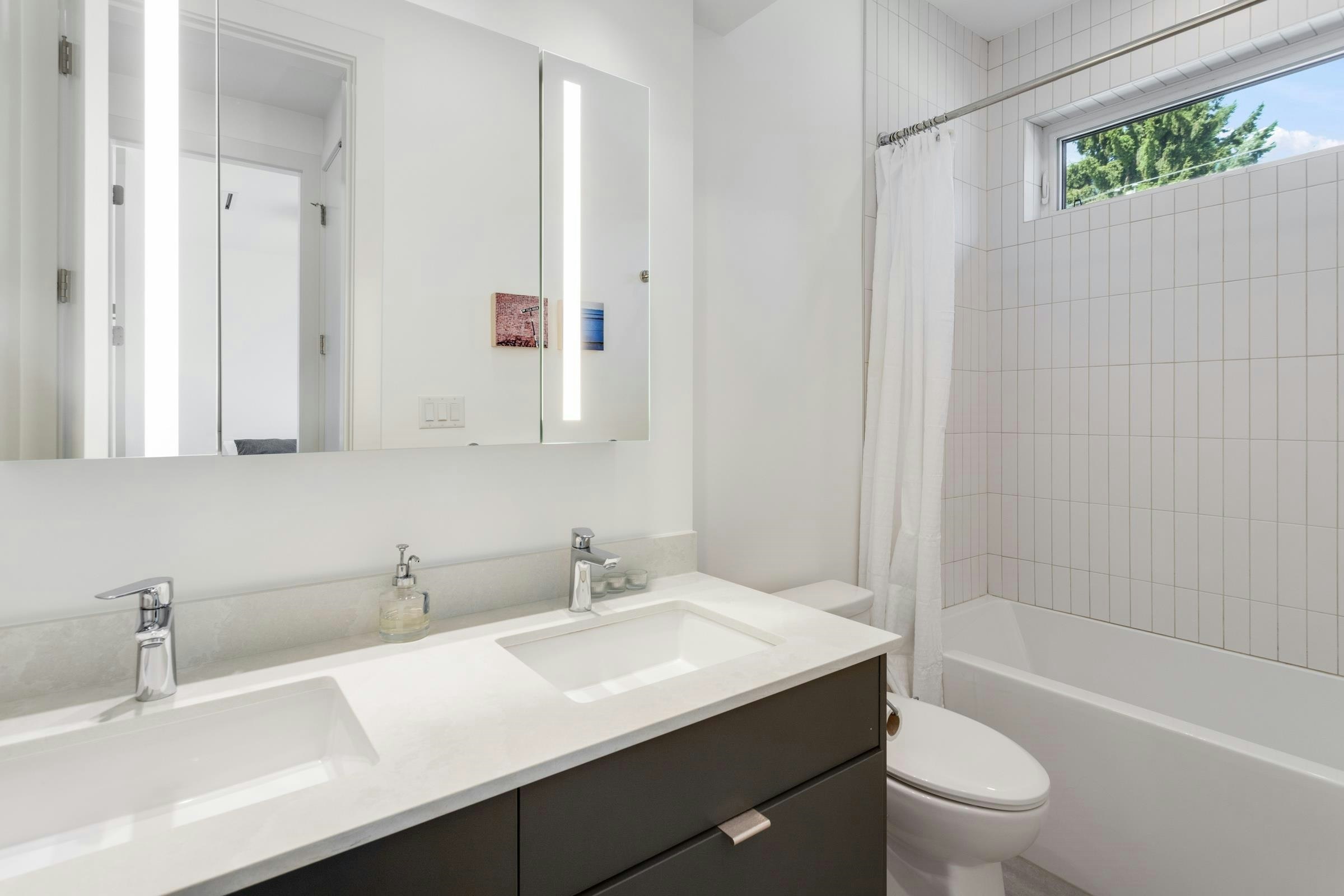 609 E 4th Street, North Vancouver, BC, V7L 1J9 - 26