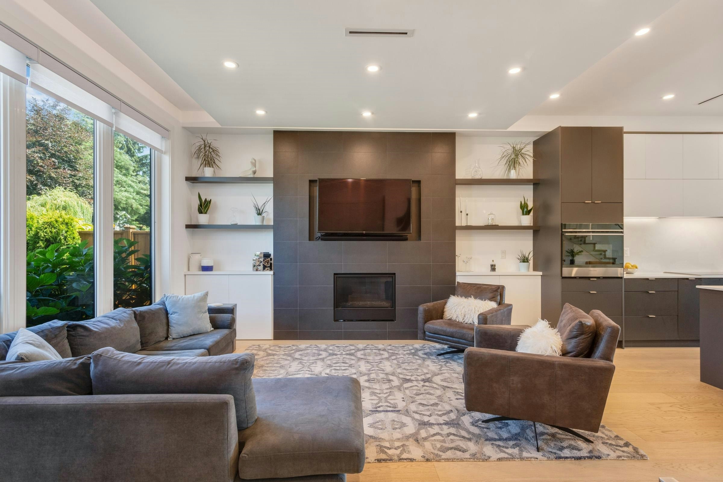 609 E 4th Street - 5