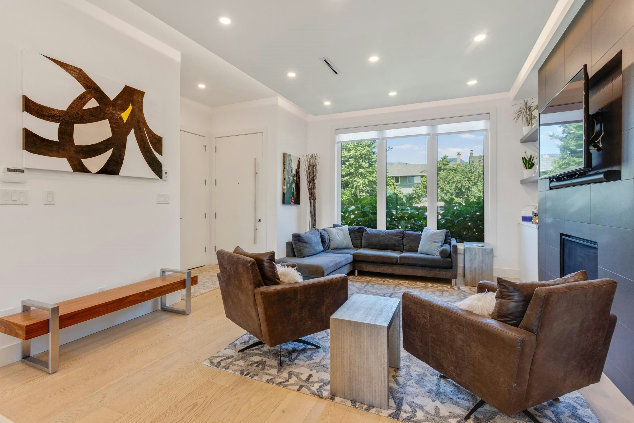 609 E 4th Street - 2