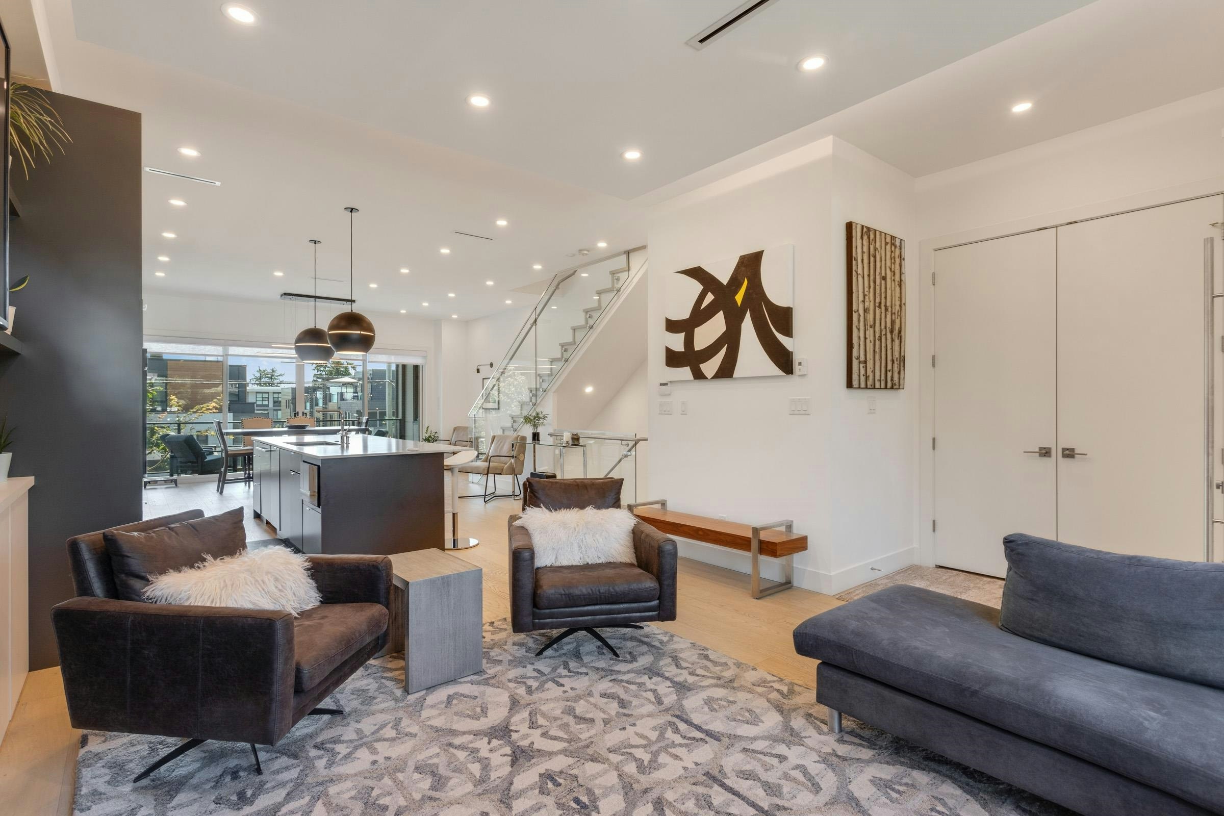 609 E 4th Street - 4