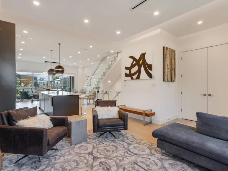 609 E 4th Street, North Vancouver, BC, V7L 1J9 - 4