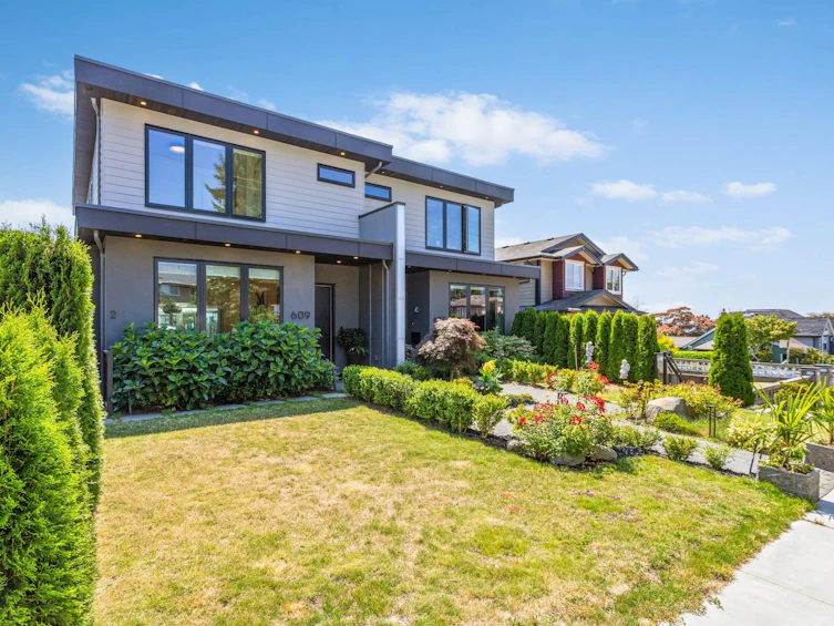 609 E 4th Street, North Vancouver, BC, V7L 1J9