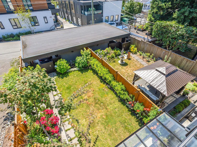 609 E 4th Street, North Vancouver, BC, V7L 1J9 - 19