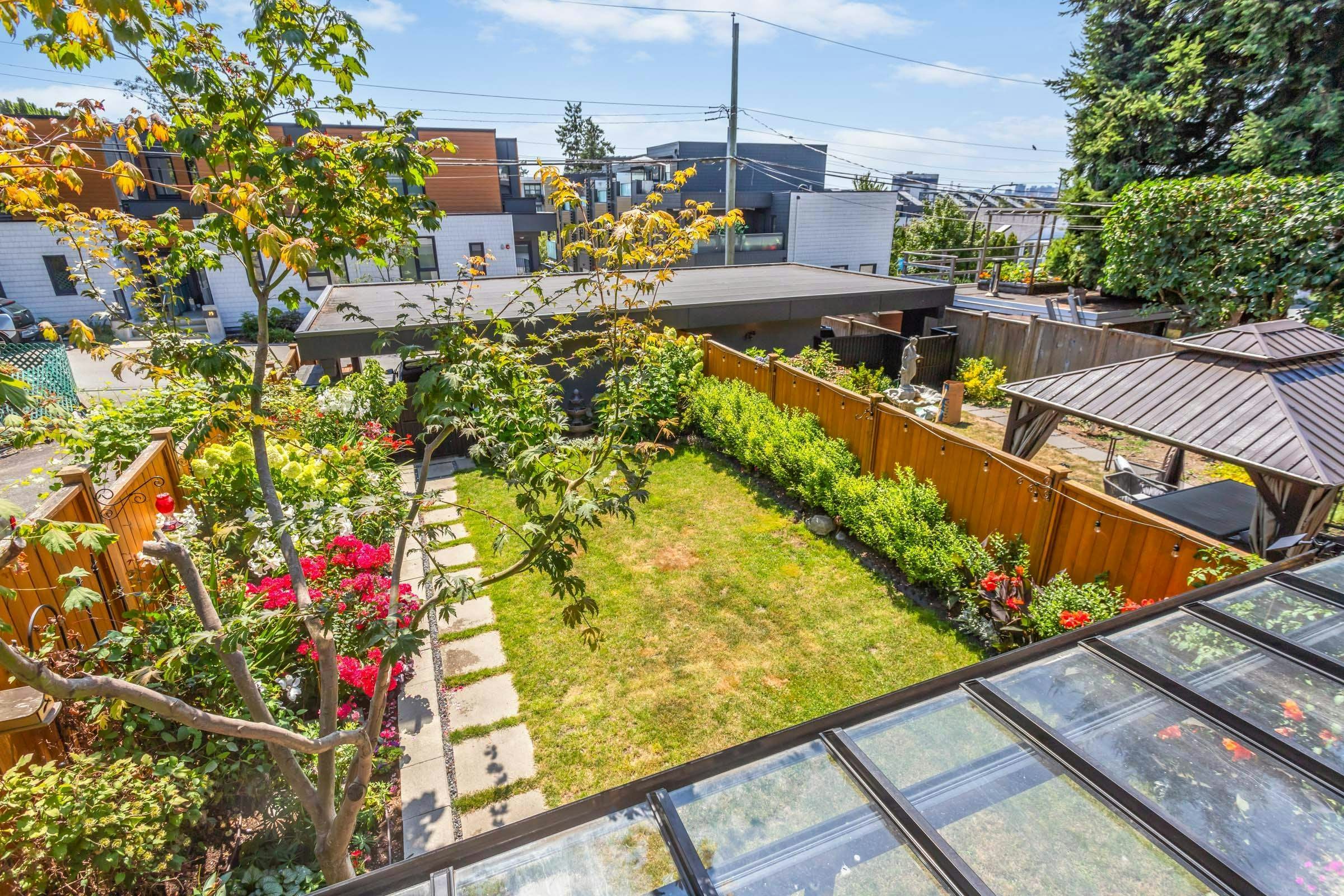 609 E 4th Street, North Vancouver, BC, V7L 1J9 - 13