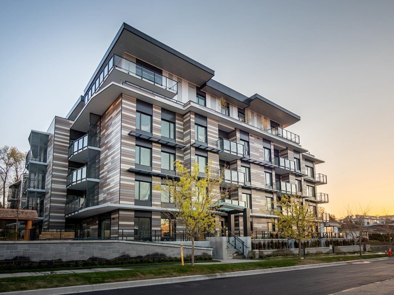 302-488 W 58th Avenue, Vancouver, BC, V5X 1V5