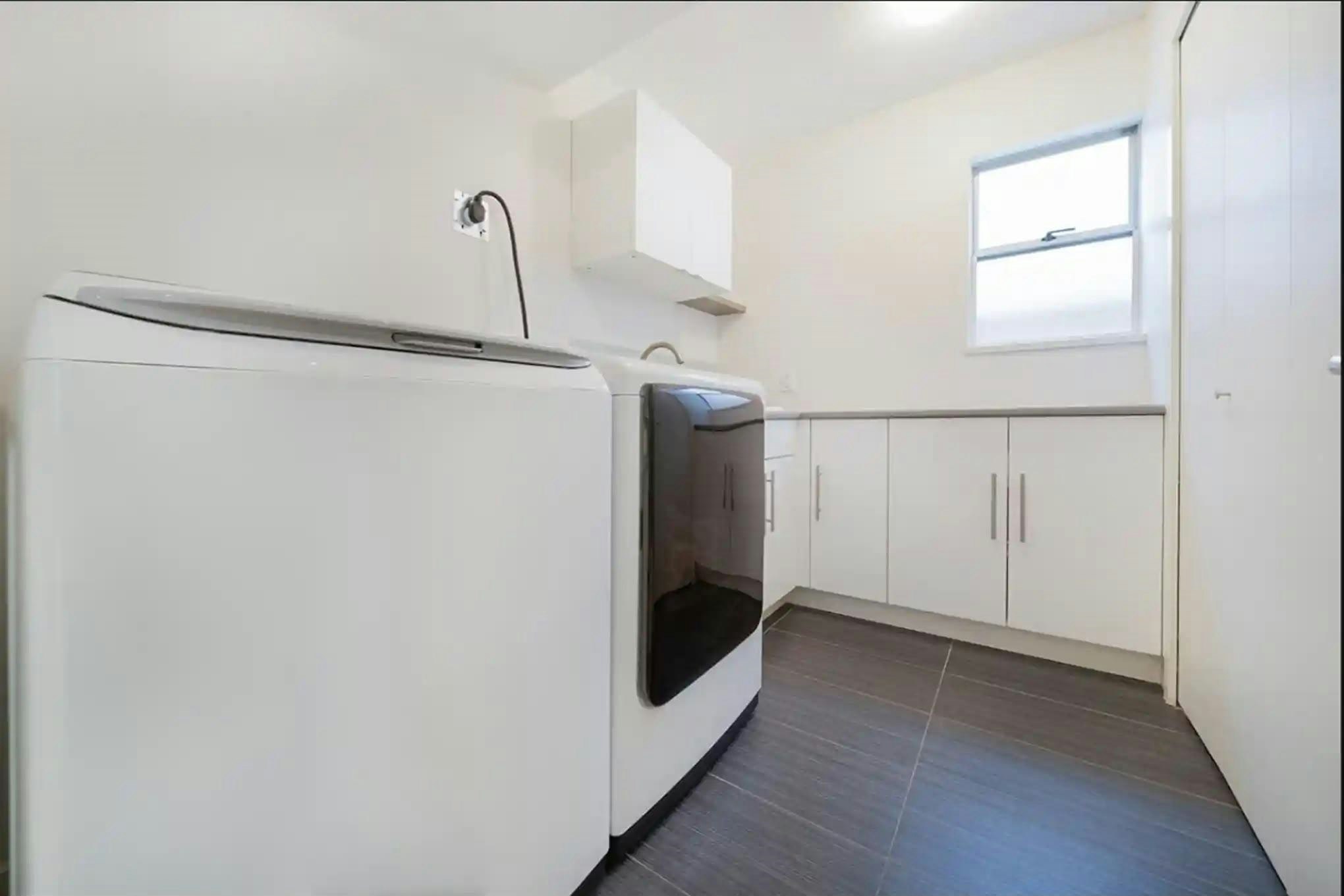 Ground Floor,  4533 W 16th Ave, Vancouver, BC, V6R 3E8 - 8