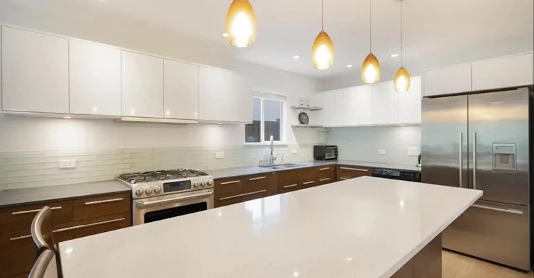 Ground Floor, 4533 W 16th Ave, Vancouver, BC, V6R 3E8 - 4
