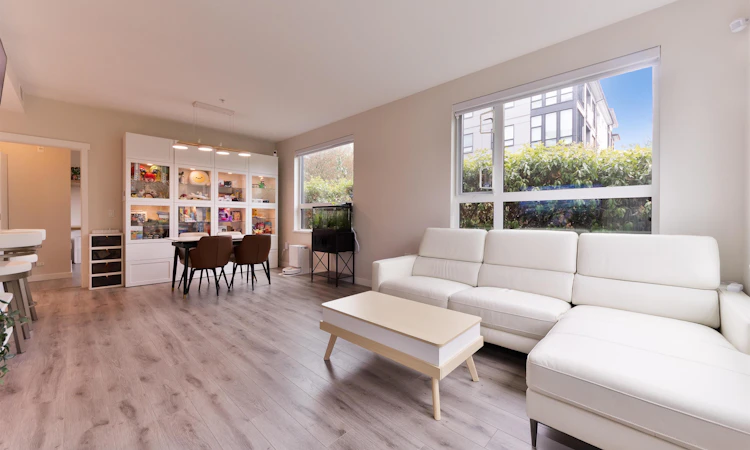 112-9233 Odlin Road
