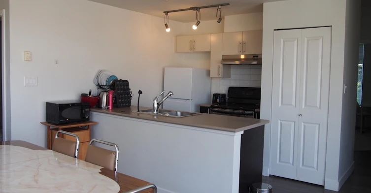 310-5692 Kings Road, Vancouver, BC, V6T 1K8 - 4