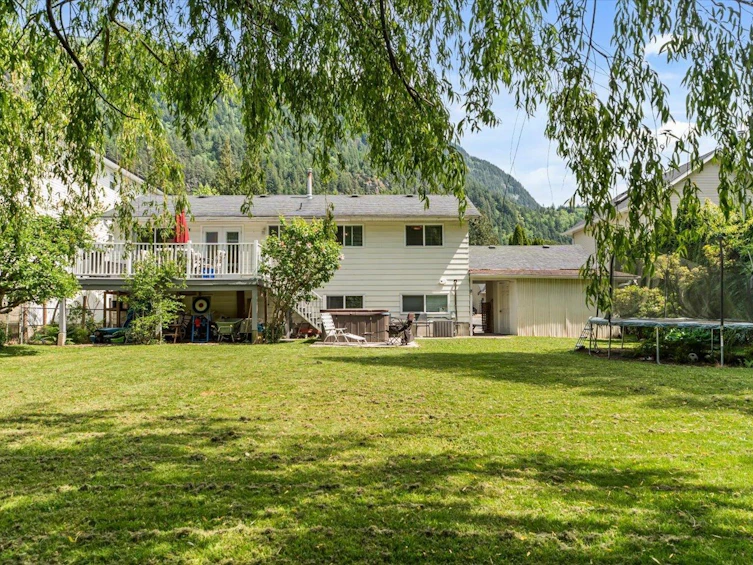 459 Naismith Avenue, Harrison Hot Springs, BC, V0M 1K0 - 33