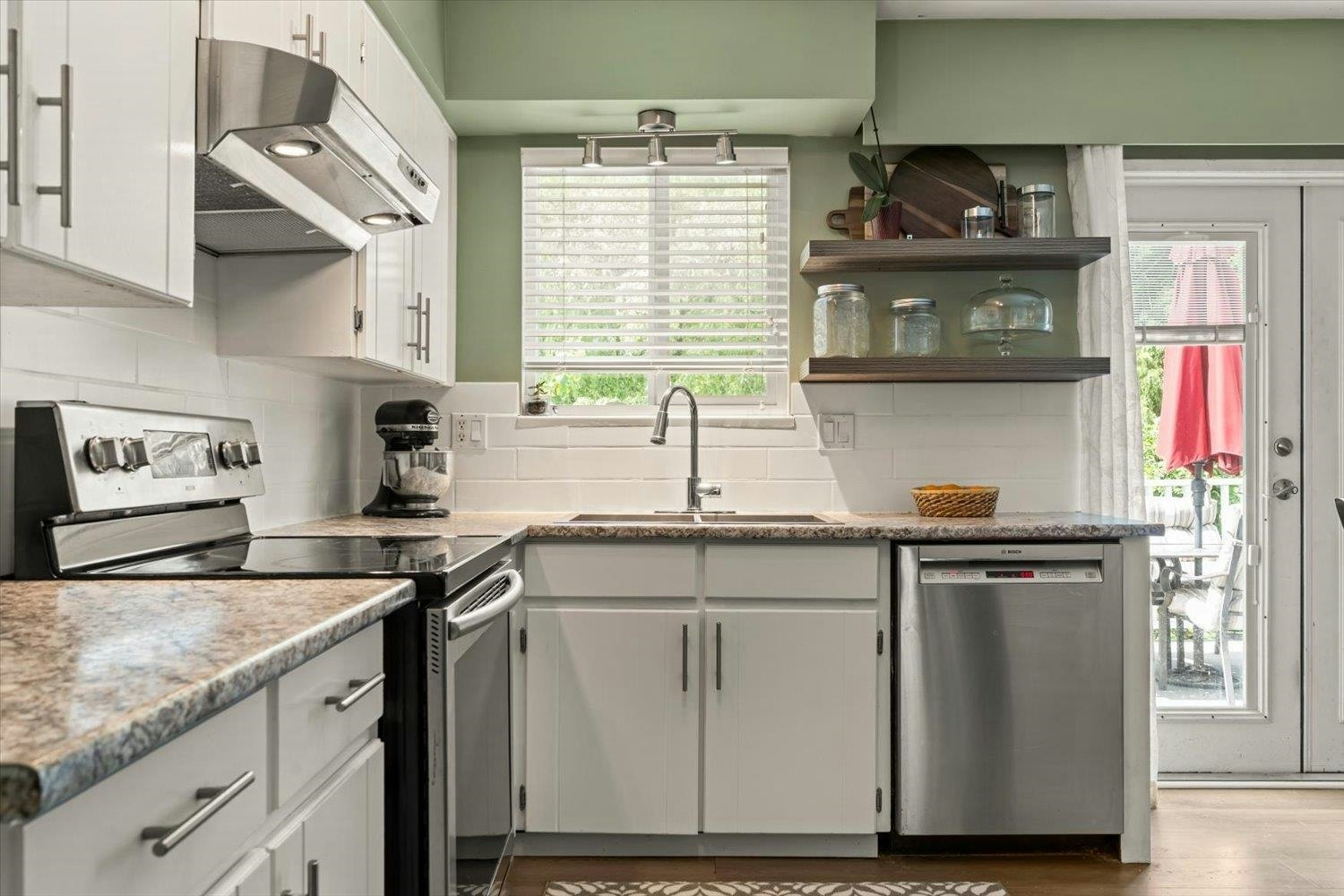 459 Naismith Avenue, Harrison Hot Springs, BC, V0M 1K0 - 12