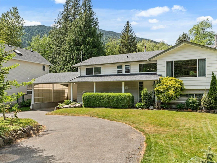 459 Naismith Avenue, Harrison Hot Springs, BC, V0M 1K0