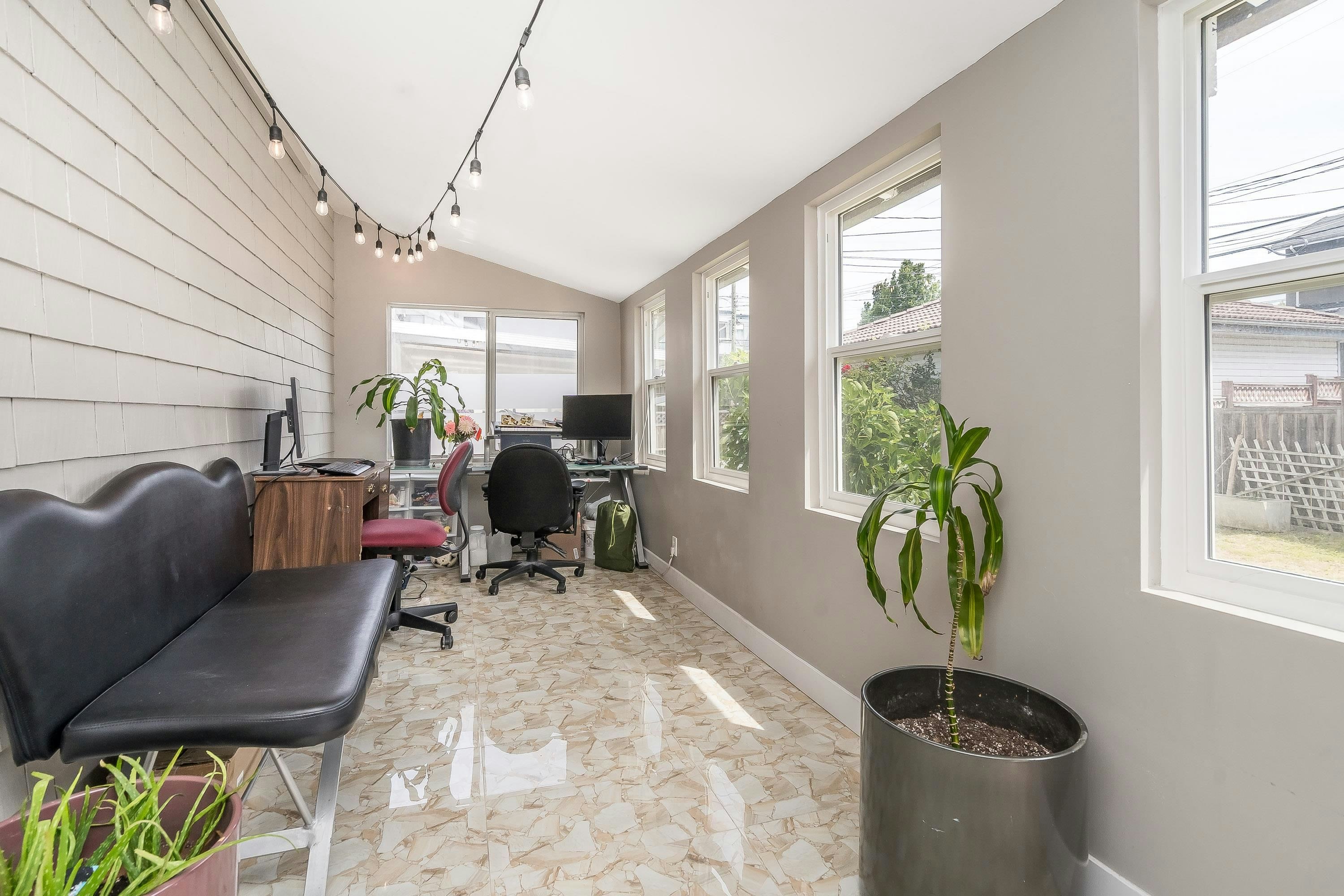 4476 Beatrice Street, Vancouver, BC, V5N 4J2 - 27
