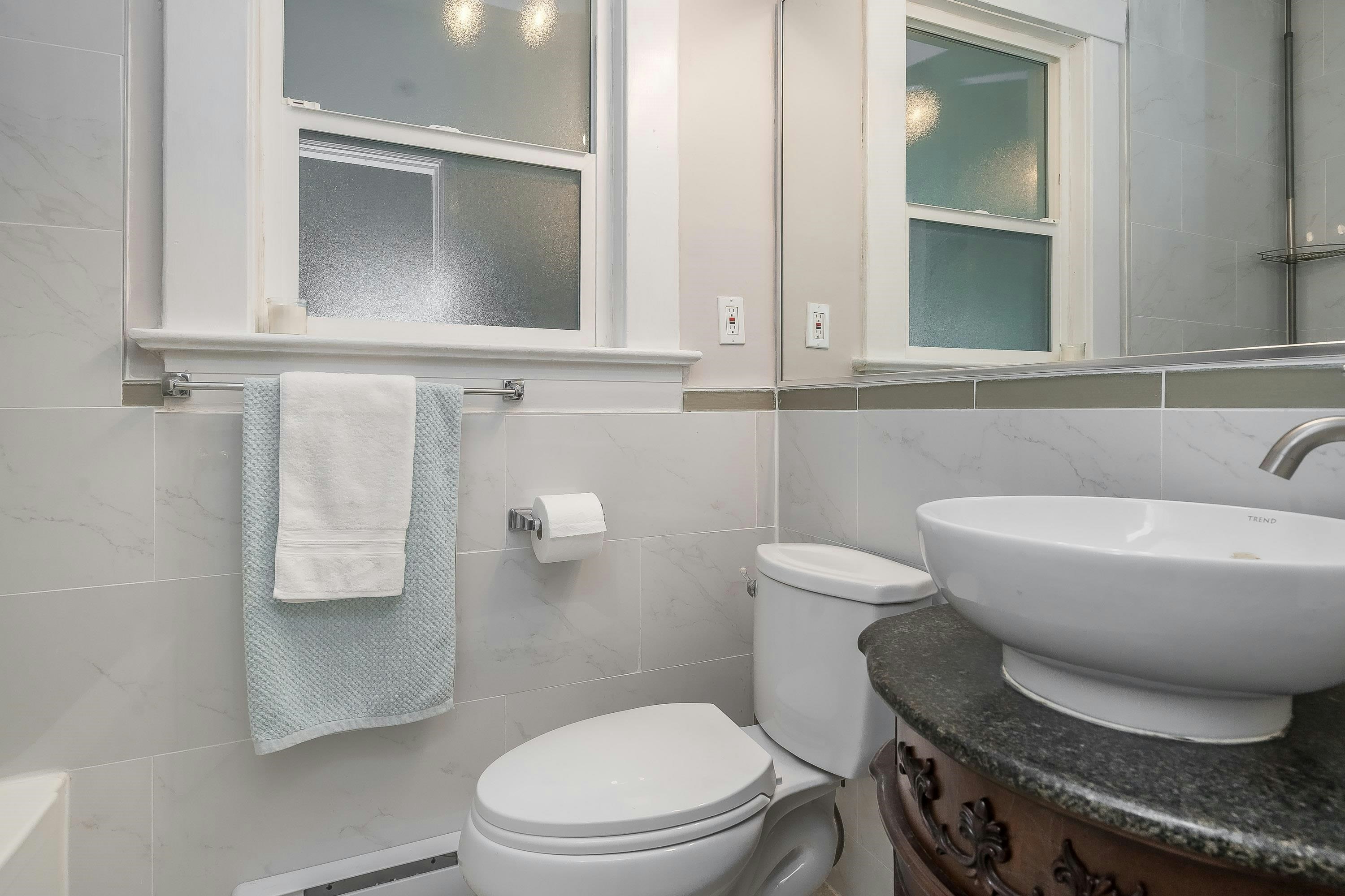 4476 Beatrice Street, Vancouver, BC, V5N 4J2 - 23