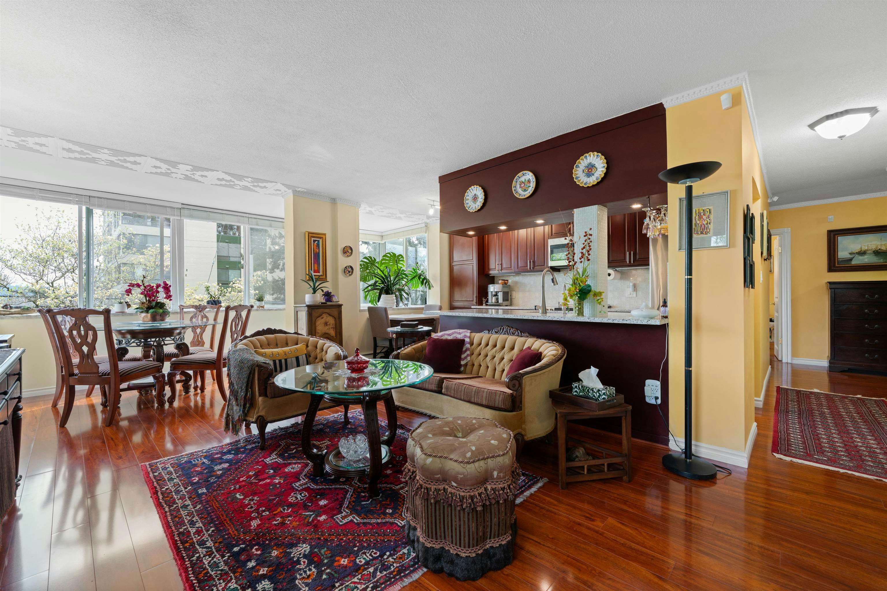 212-1425 Esquimalt Avenue, West Vancouver, BC, V7T 1L1 - 7
