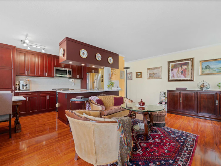 212-1425 Esquimalt Avenue, West Vancouver, BC, V7T 1L1 - 8
