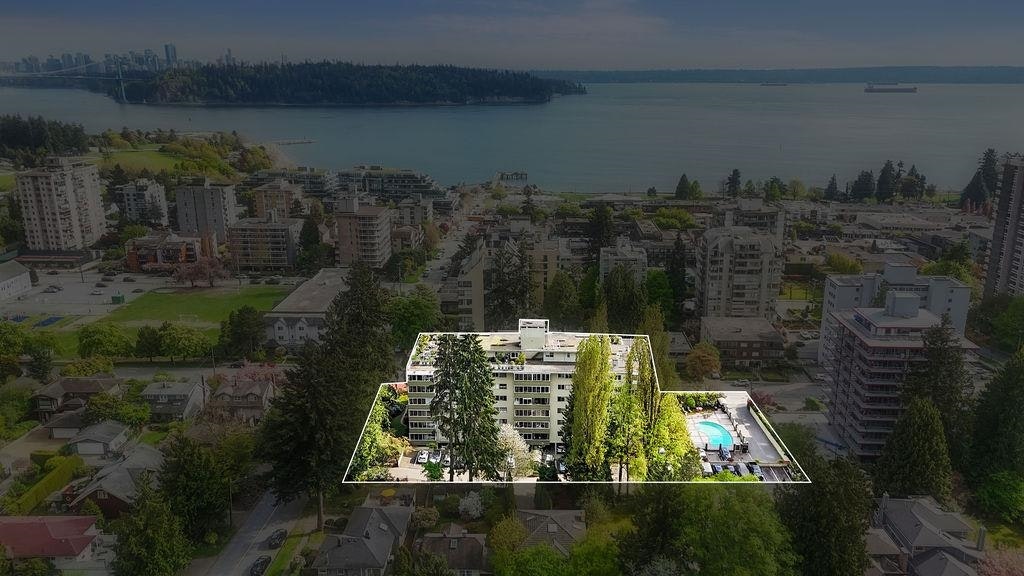 212-1425 Esquimalt Avenue, West Vancouver, BC, V7T 1L1 - 2