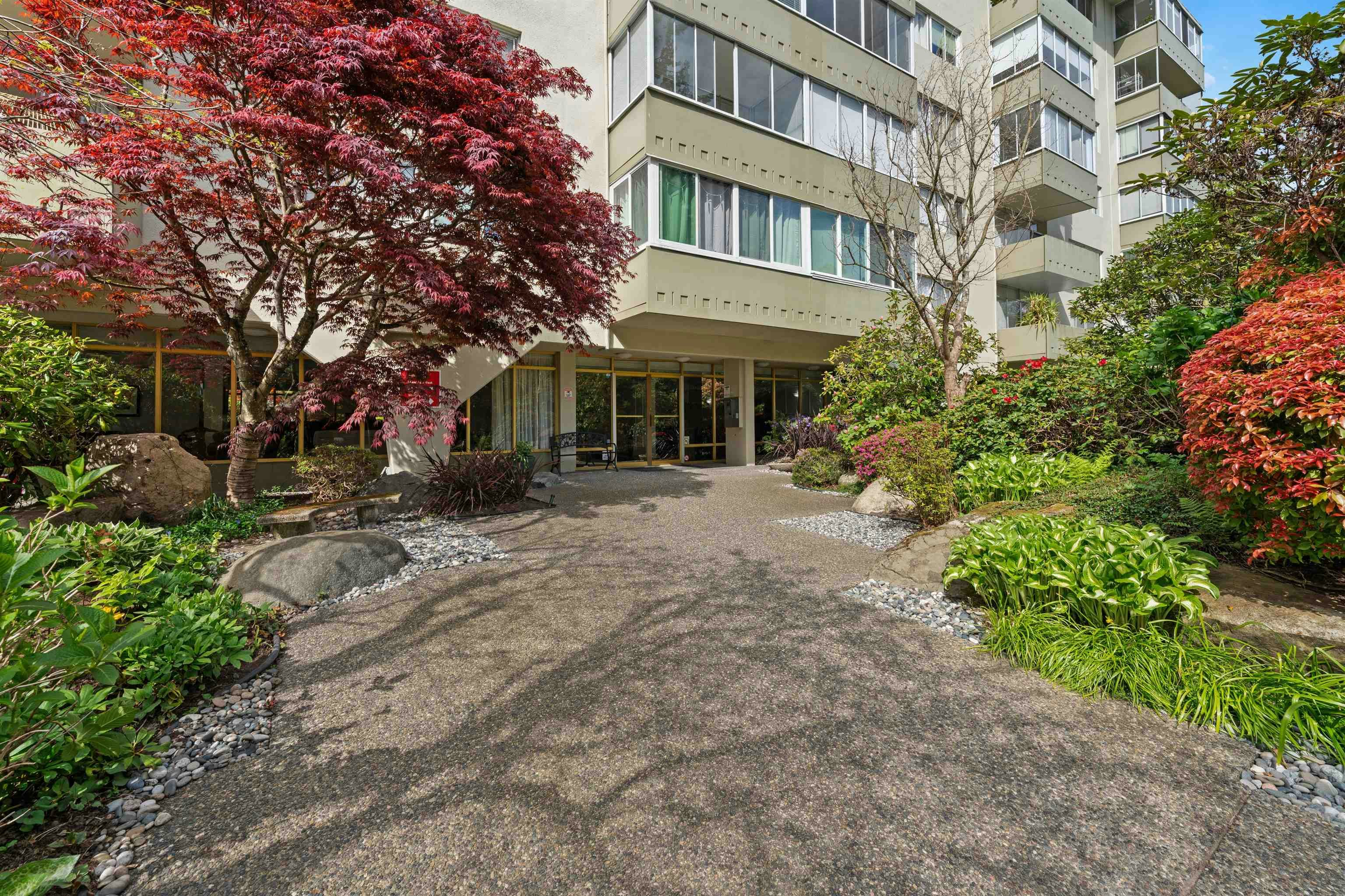 212-1425 Esquimalt Avenue, West Vancouver, BC, V7T 1L1 - 22