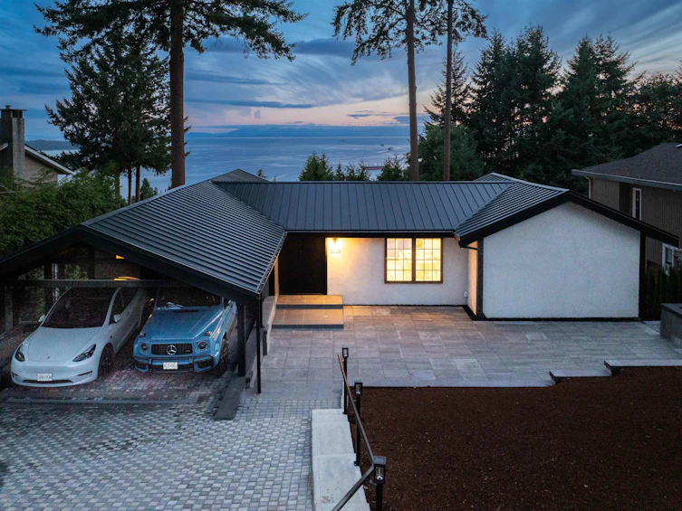 2235 Chairlift Road, West Vancouver, BC, V7S 2T4