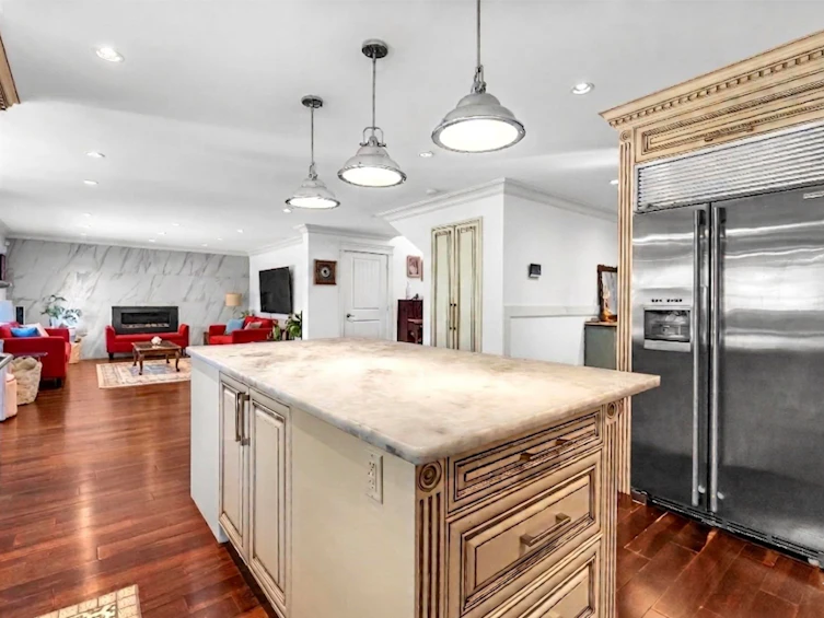 3263 Norwood Avenue, North Vancouver, BC, V7N 3P2 - 4