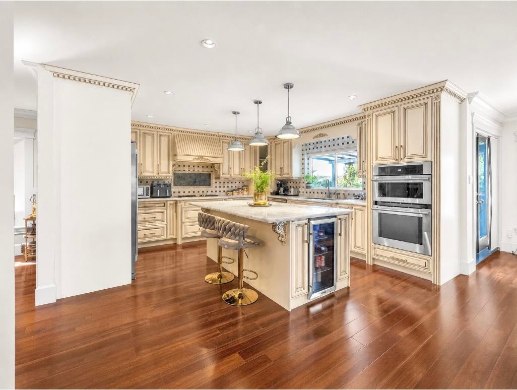 3263 Norwood Avenue, North Vancouver, BC, V7N 3P2 - 3