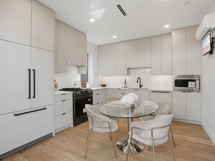 2436 E 20th Avenue, Vancouver, BC, V5M 2T6 - 7