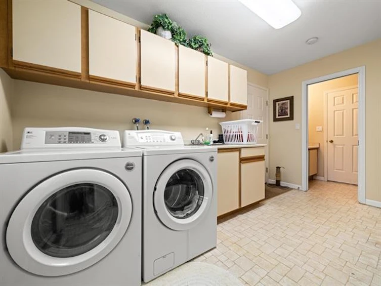 13383 14a Avenue, Surrey, BC, V4A 7P9 - 17