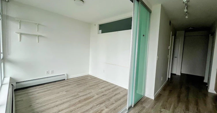 806-13350 Central Avenue, Surrey, BC, V3T 0S1 - 4