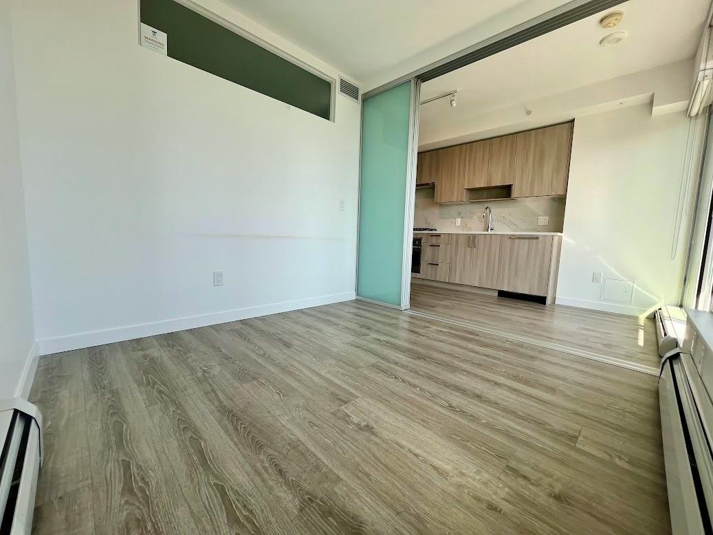 806-13350 Central Avenue, Surrey, BC, V3T 0S1