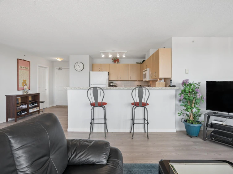 603-720 Hamilton Street, New Westminster, BC, V3M 7A6 - 7
