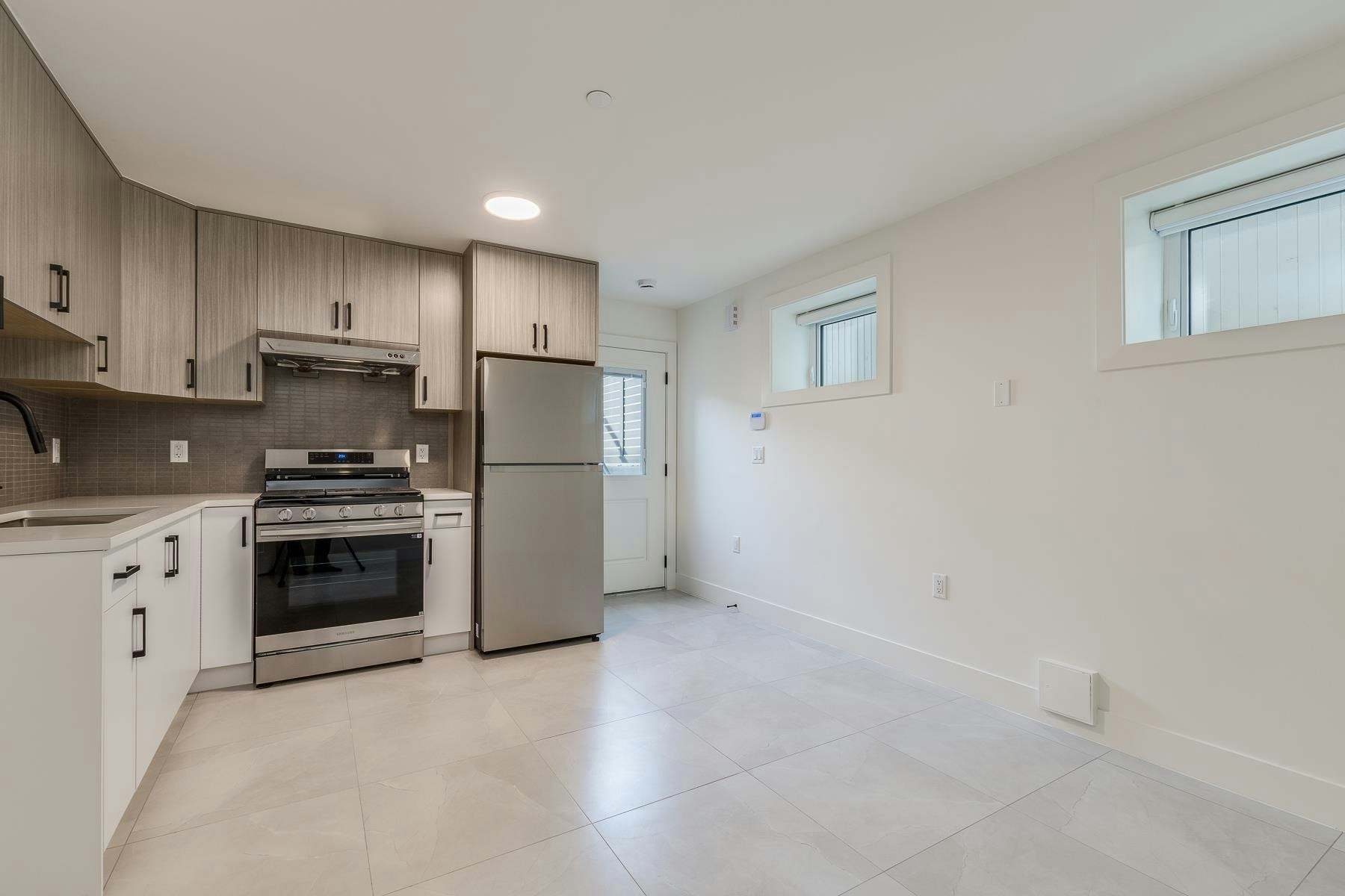 2-2263 E 35th Street, Vancouver, BC, V5P 1C1 - 8