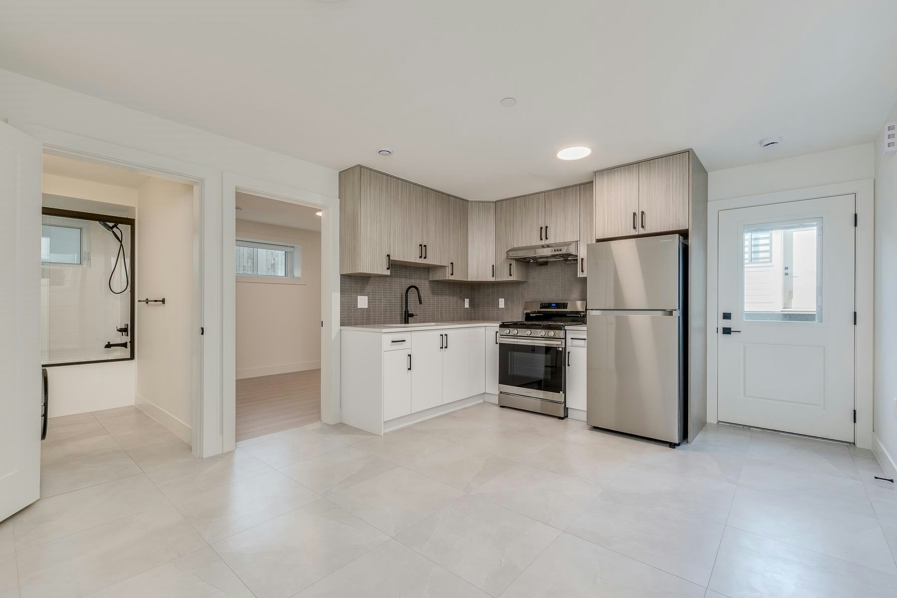 2-2263 E 35th Street, Vancouver, BC, V5P 1C1 - 9