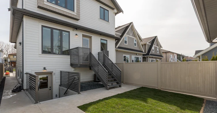 2-2263 E 35th Street, Vancouver, BC, V5P 1C1 - 4
