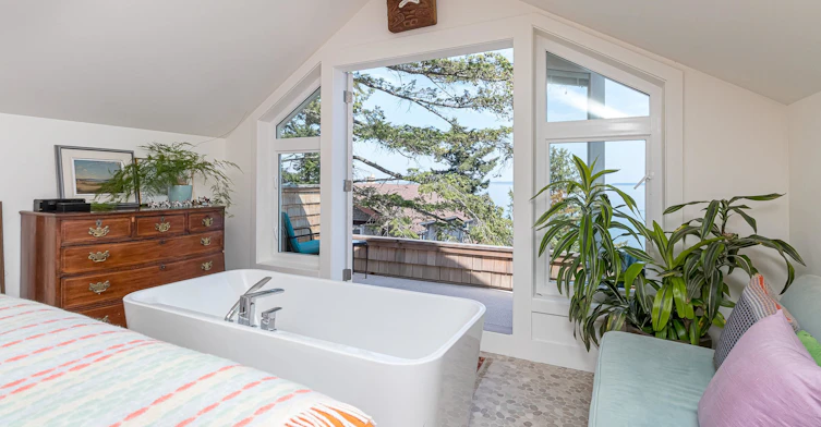 4901 Cordova Bay Road, Saanich, BC, V8Y 2K1 - 16