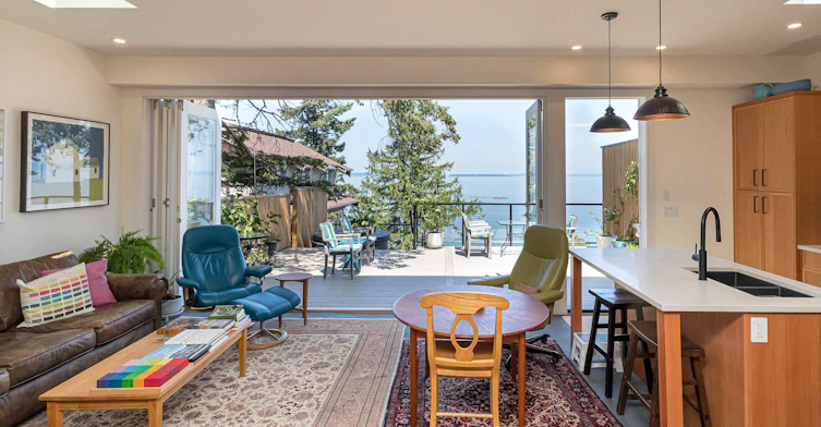 4901 Cordova Bay Road, Saanich, BC, V8Y 2K1 - 11
