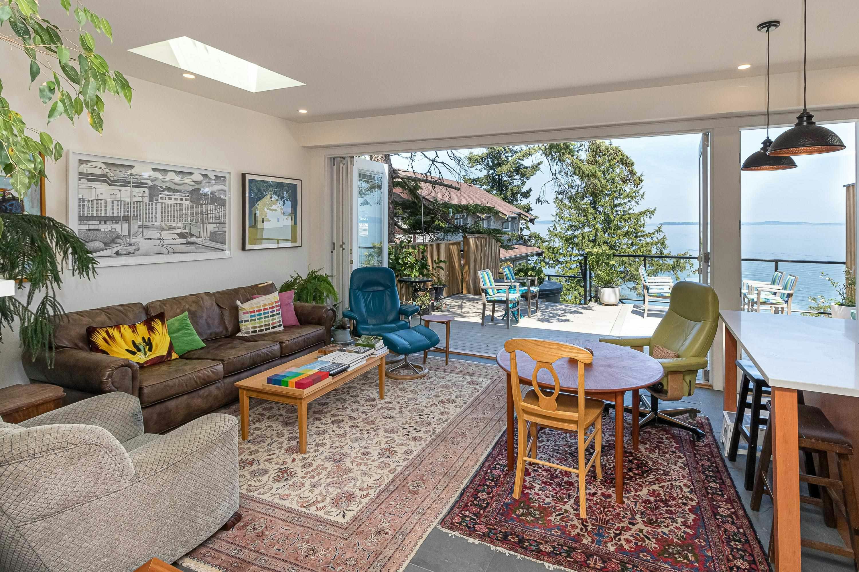 4901 Cordova Bay Road, Saanich, BC, V8Y 2K1 - 10