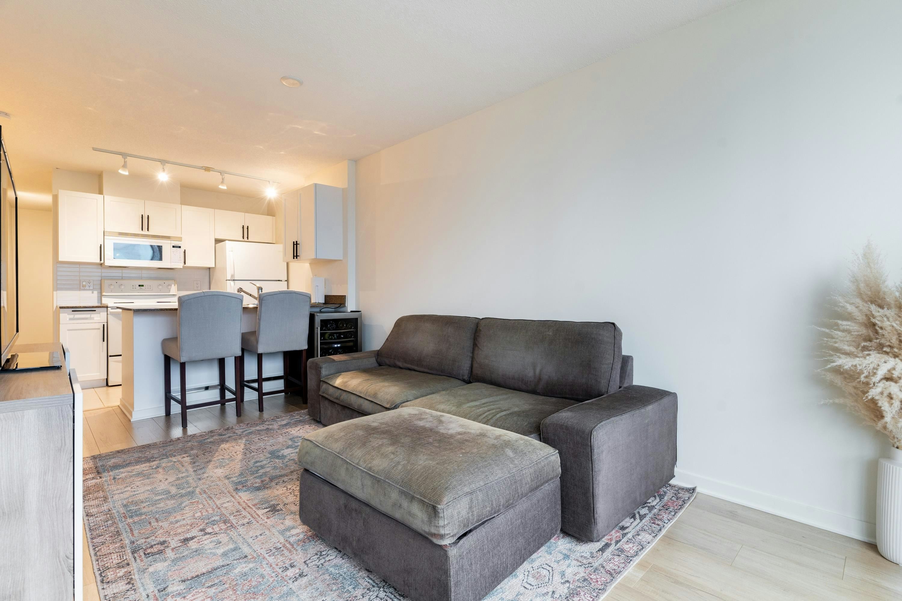 2117-938 Smithe Street, Vancouver, BC, V6Z 3H8 - 10