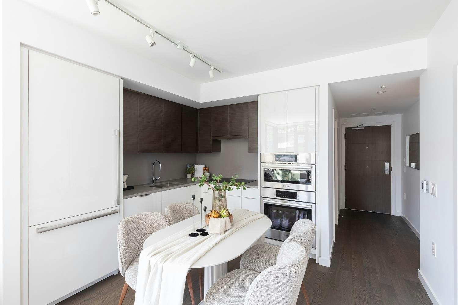 607-1678 Pullman Porter Street - 3