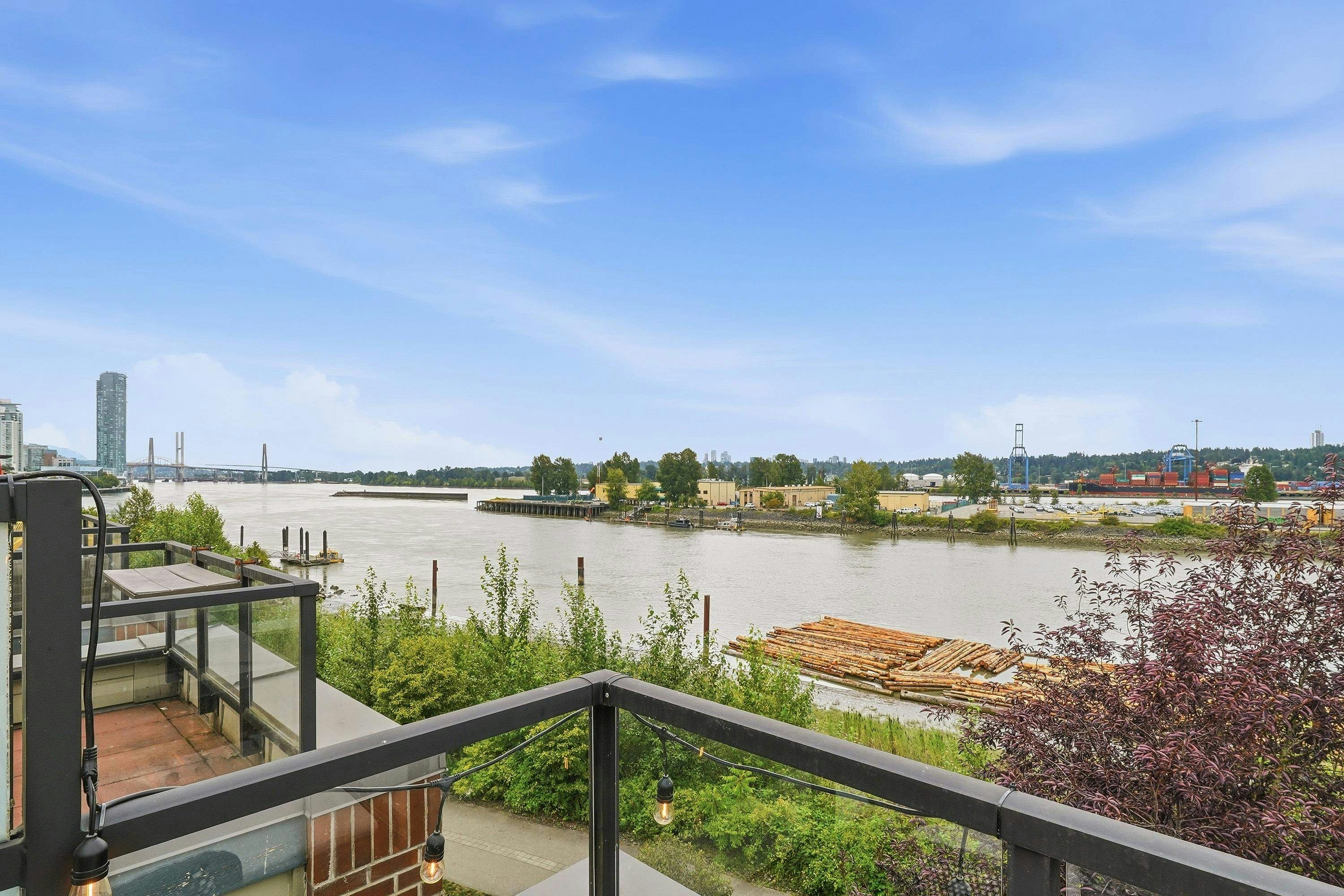 27-230 Salter Street, New Westminster, BC, V3M 0G1