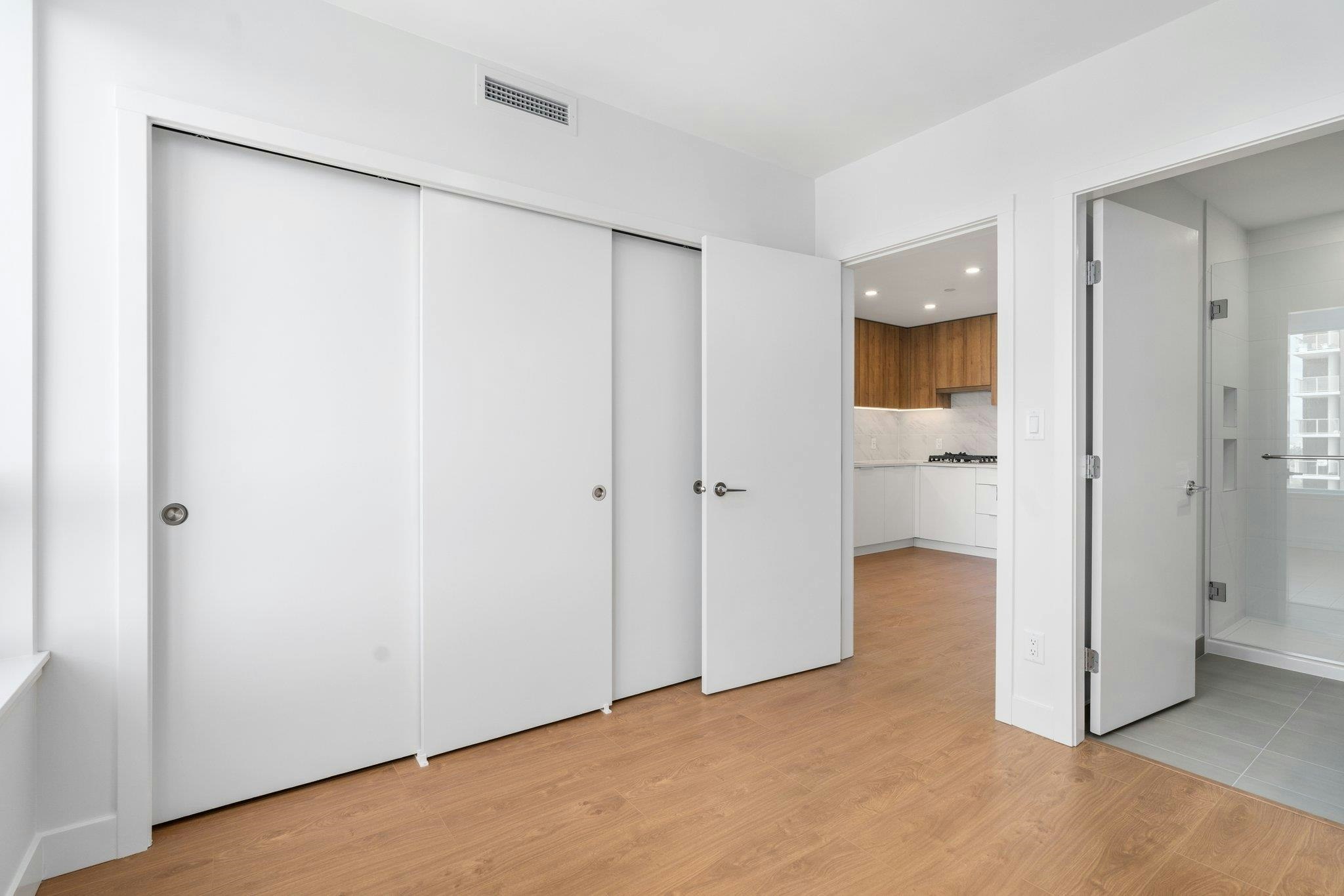 2709-13387 Old Yale Road, Surrey, BC, V3T 0V6 - 9