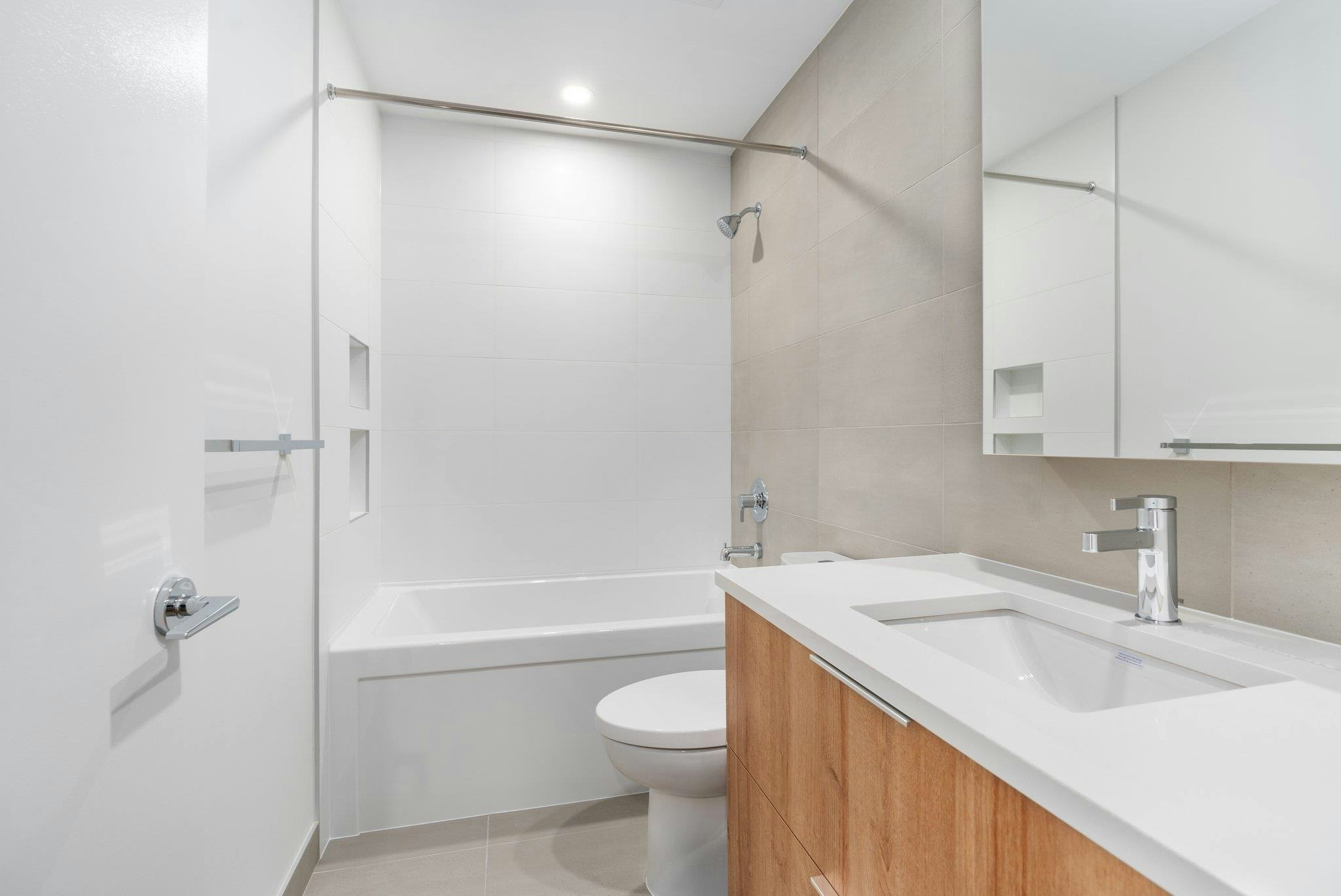 2709-13387 Old Yale Road, Surrey, BC, V3T 0V6 - 10