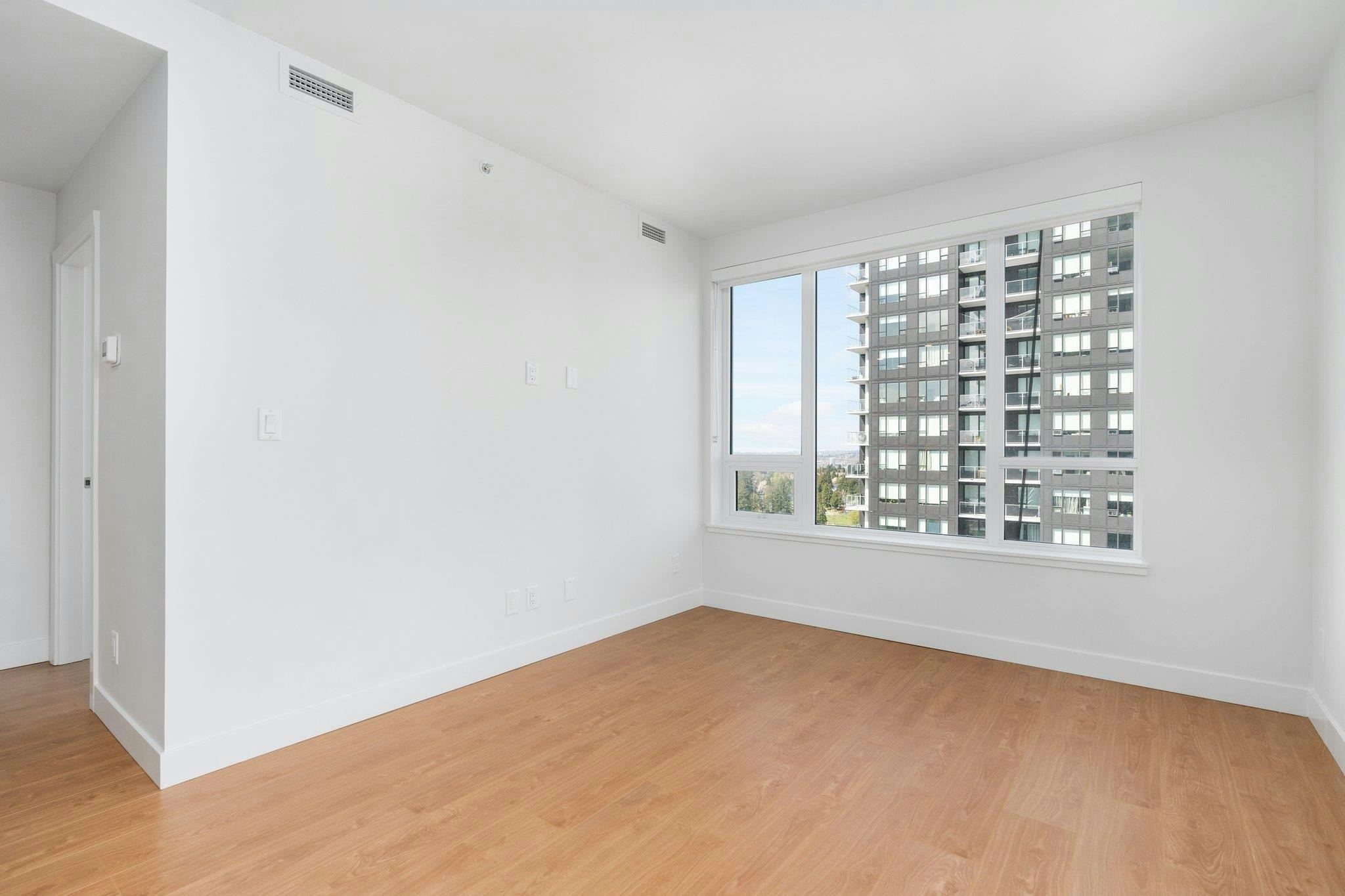 2709-13387 Old Yale Road, Surrey, BC, V3T 0V6 - 11