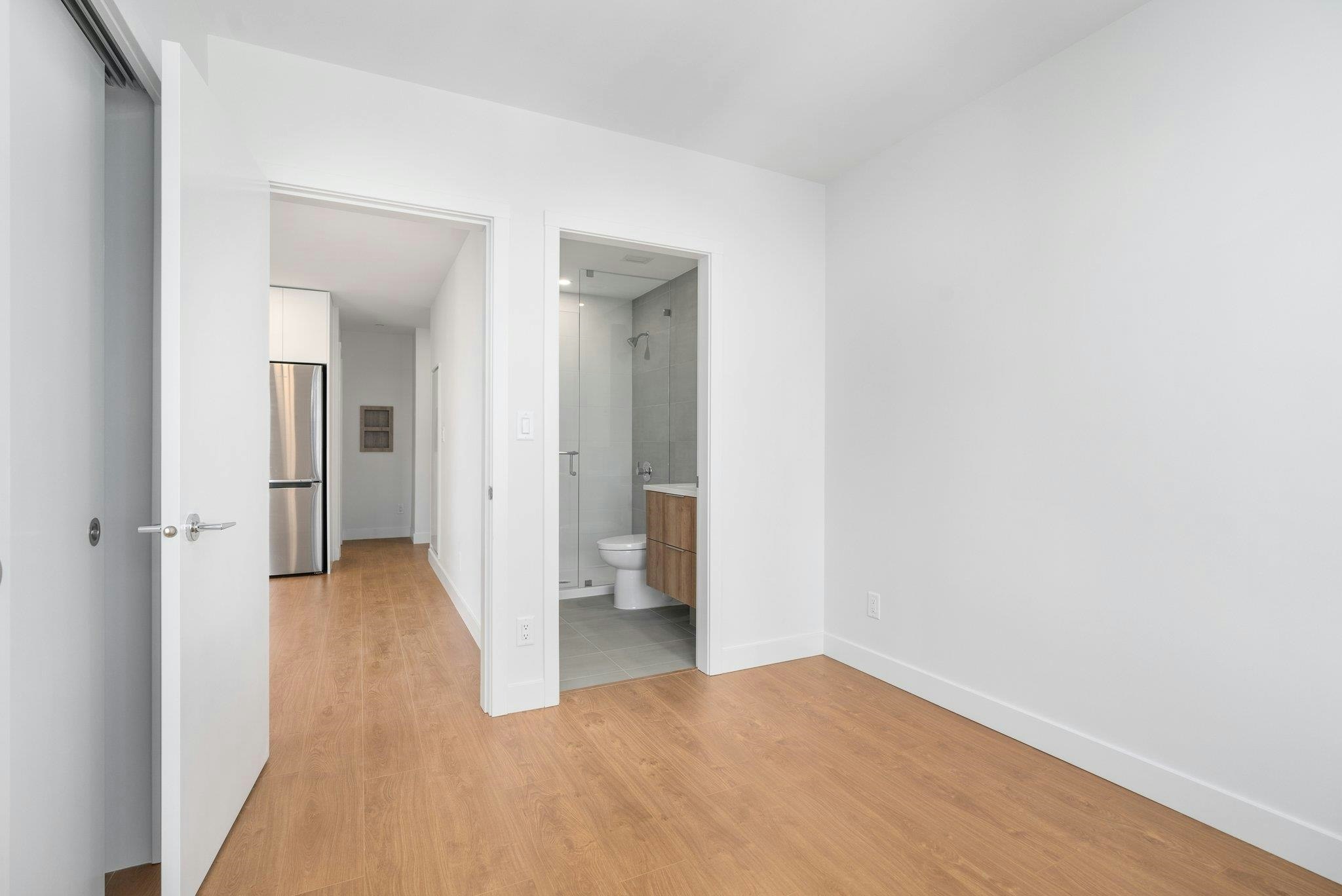 2709-13387 Old Yale Road, Surrey, BC, V3T 0V6 - 8