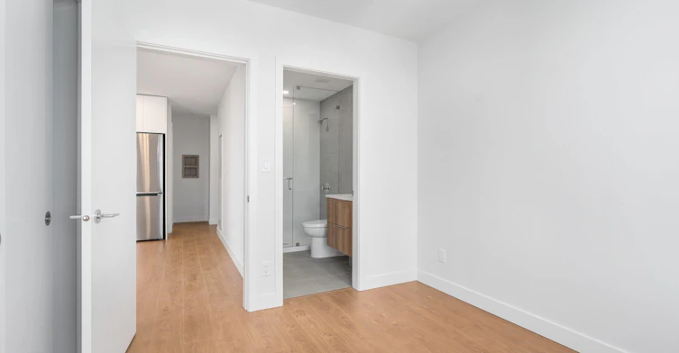 2709-13387 Old Yale Road, Surrey, BC, V3T 0V6 - 8