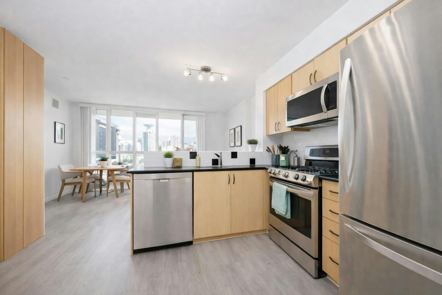 1703-63 Keefer Place - 3