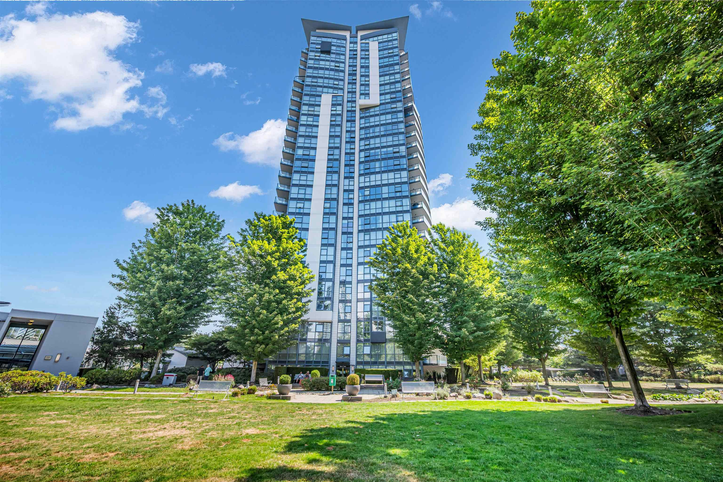 501-2225 Holdom Avenue, Burnaby, BC, V5B 0A1