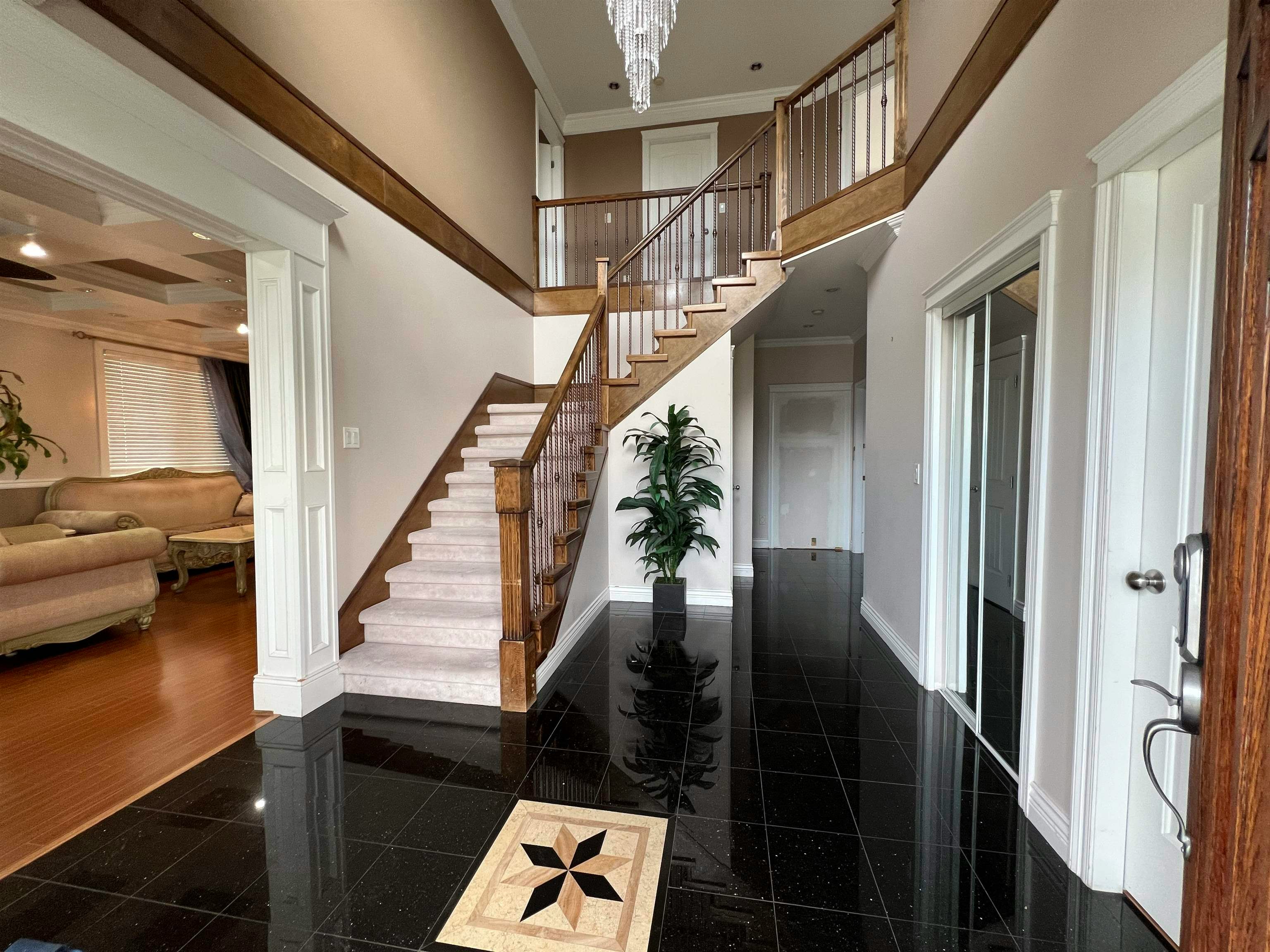 6391 Neville Street, Burnaby, BC, V6Y 1X9 - 2