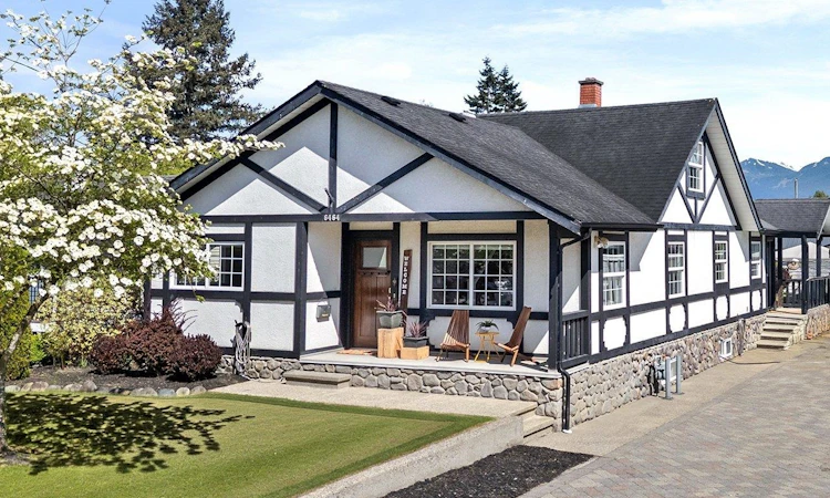 6464 Reid Road