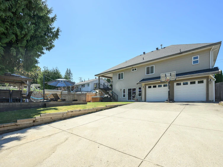 825 Robinson Street, Coquitlam, BC, V3J 4G4 - 36