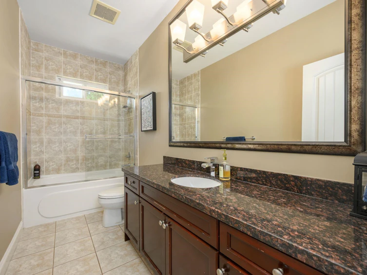 825 Robinson Street, Coquitlam, BC, V3J 4G4 - 18